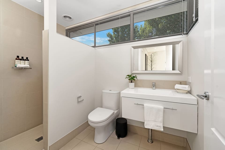 Main Bathroom