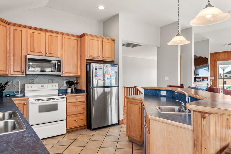 JR27: Critics Choice | Top Level Kitchen
