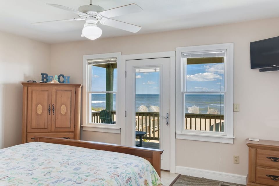 NH06: Ocean's Edge | Mid Level Bedroom 6