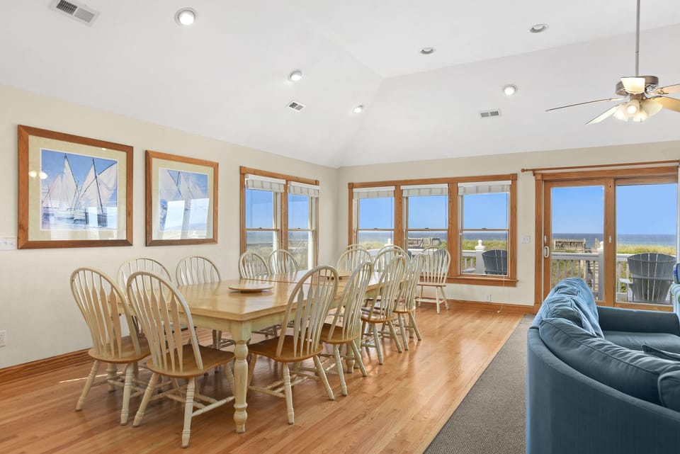 JR36: Bottoms Up | Top Level Dining Area
