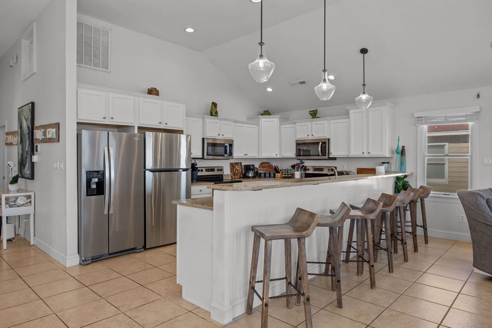 KD25: Atlantic Watch | Top Level Kitchen