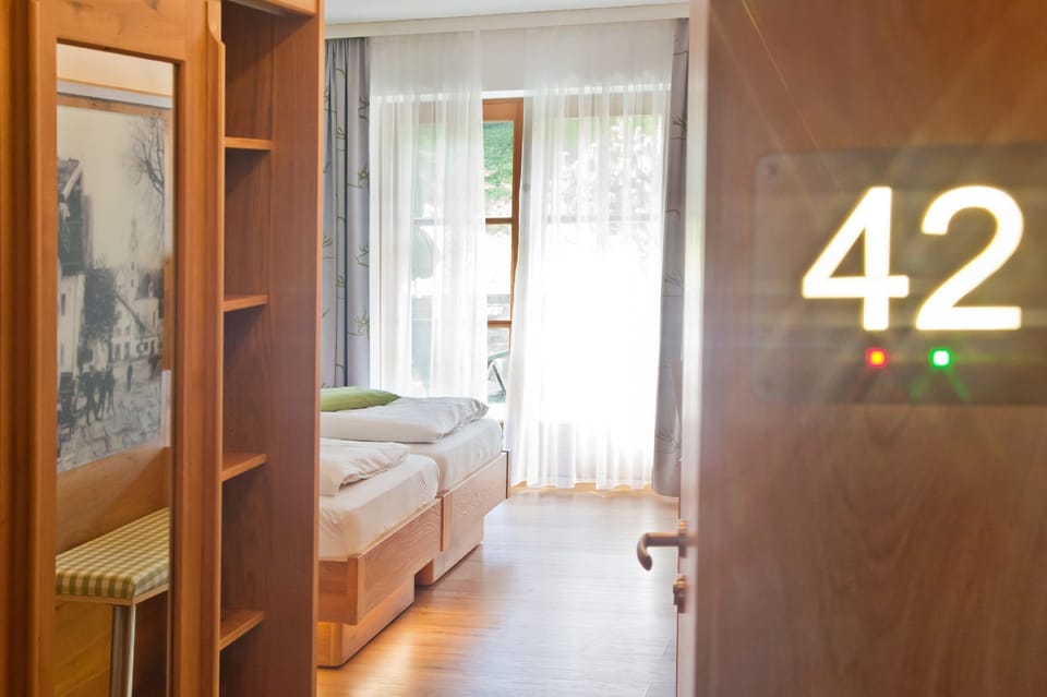 Comfort Double Room Single Use | Hypo-allergenic bedding, minibar, in-room safe, desk