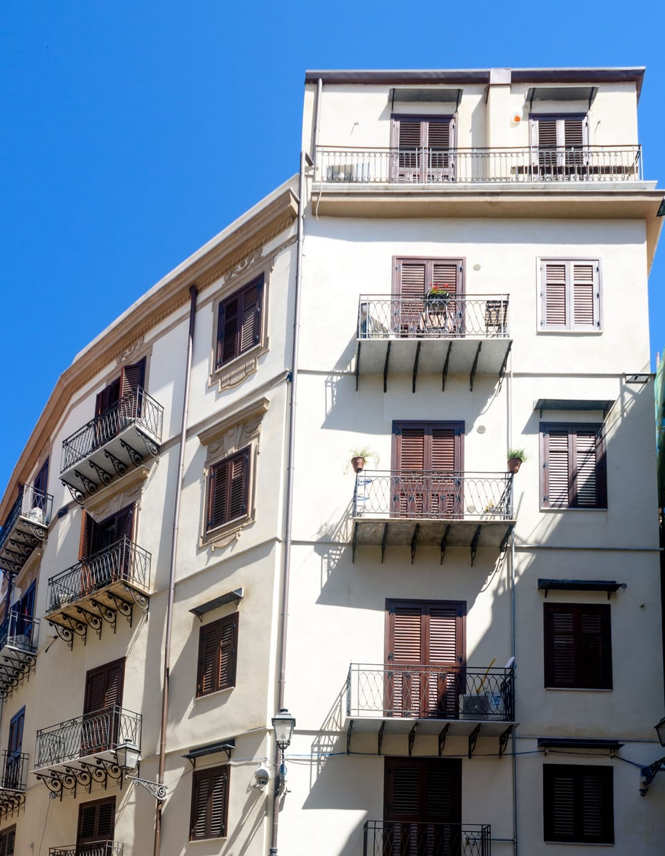 Facciata principale dell'edificio