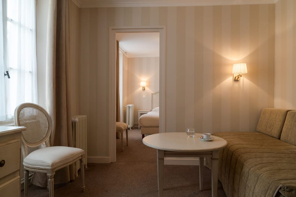 Desk, laptop workspace, soundproofing, iron/ironing board