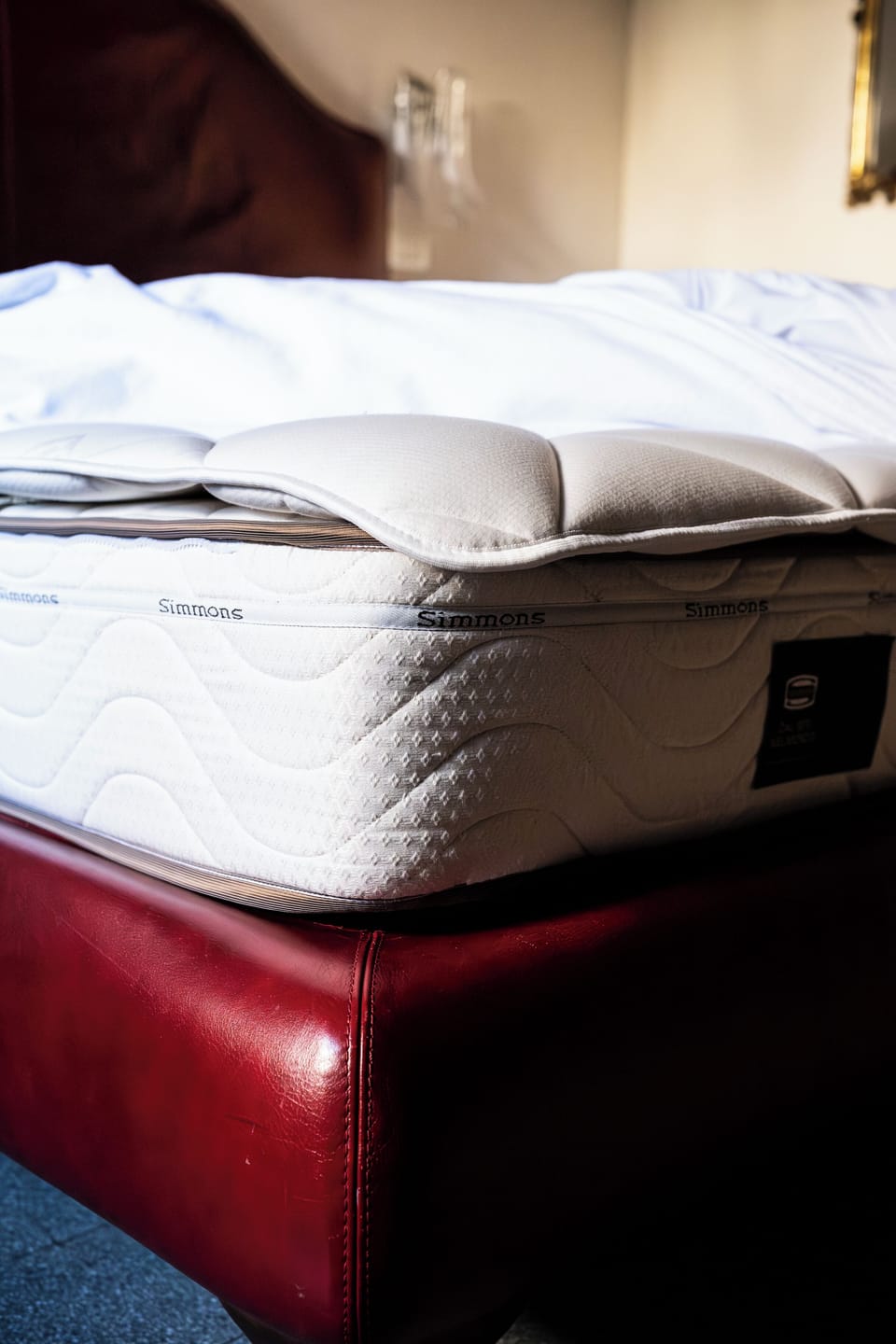 Design Room | Premium bedding, desk, laptop workspace, free WiFi