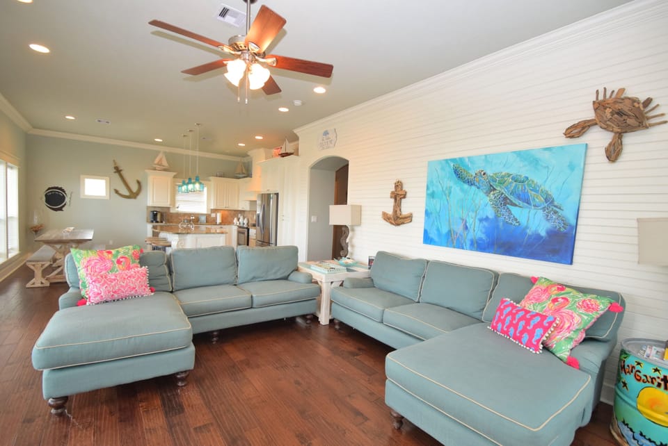 Comfortable seating, wi fi, smart tvs, and Dish Network