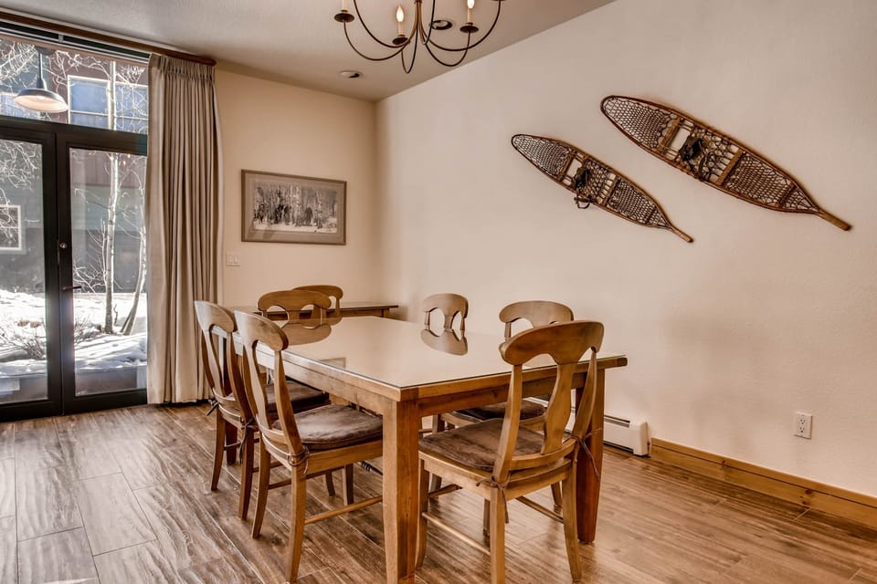 Townhome, 3 Bedrooms | Dining