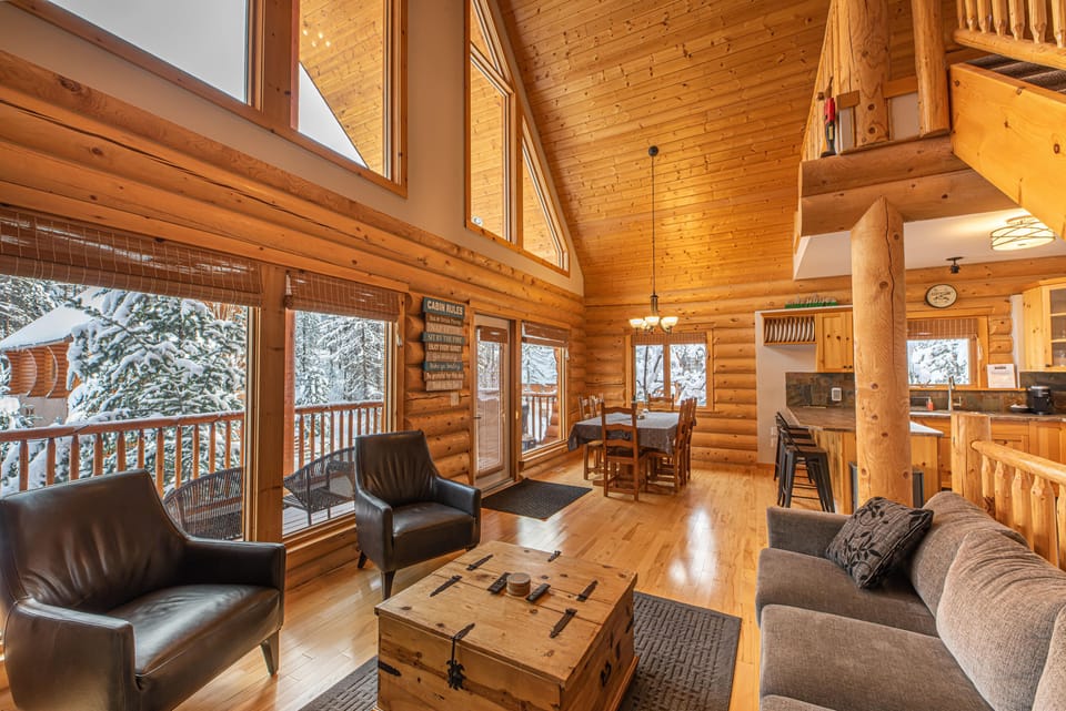 Living Dining Area