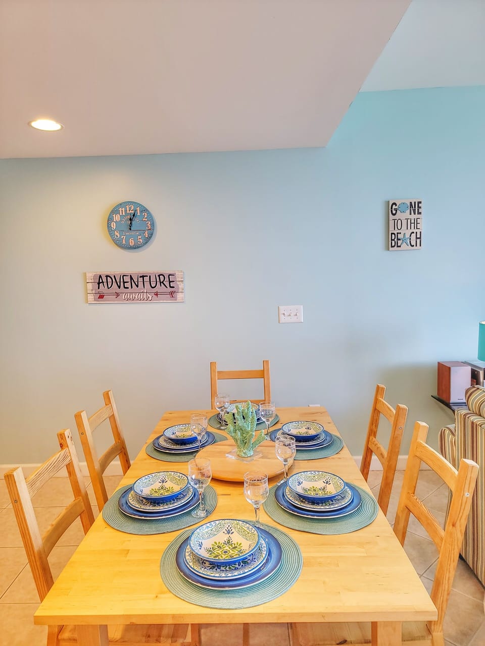 Enjoy your meals from Oceanview dining table
