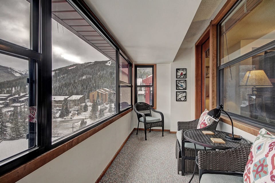 Studio | Interior