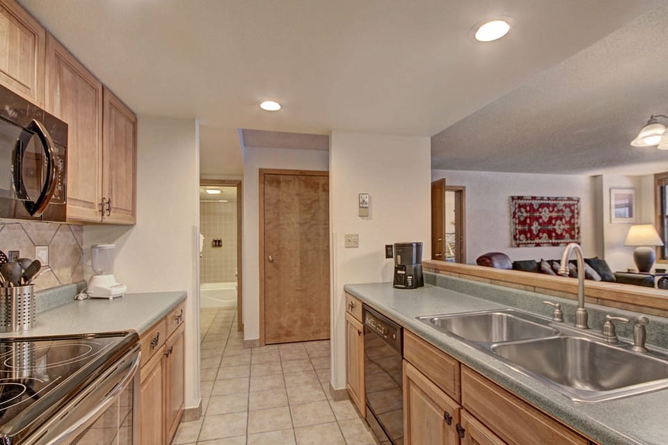 Studio | Private kitchen | Fridge, toaster