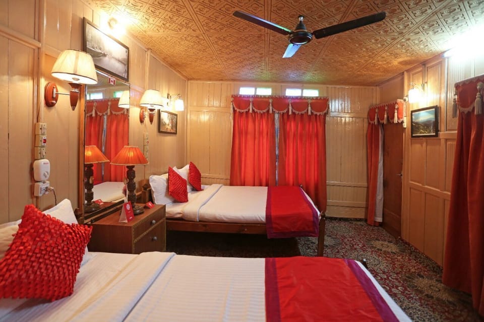 Luxury Quadruple Room, Non Smoking, Lake View | Room amenity