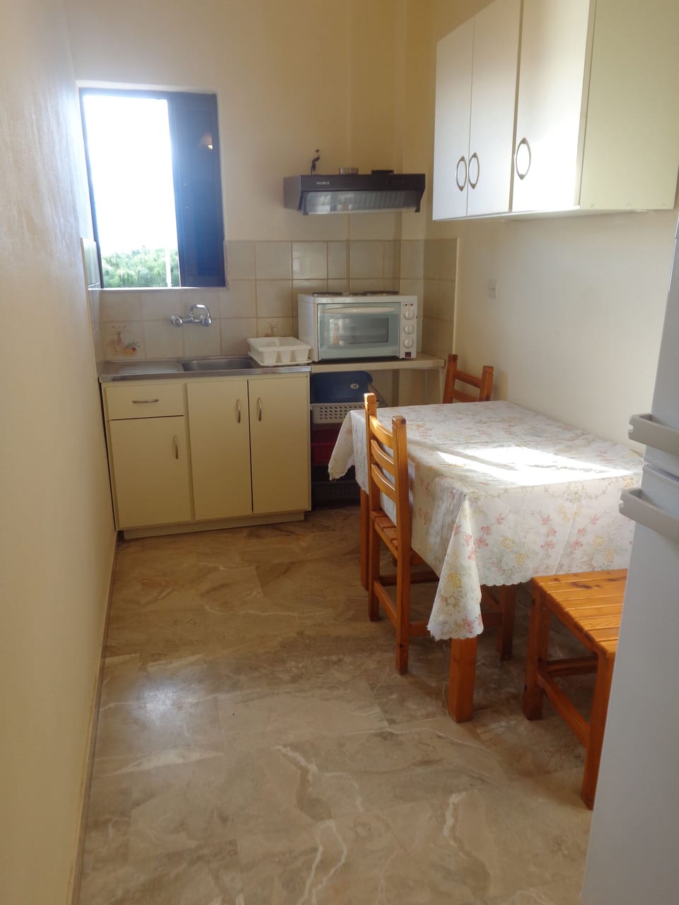 Studio, Oceanfront (for 2) | In-room dining