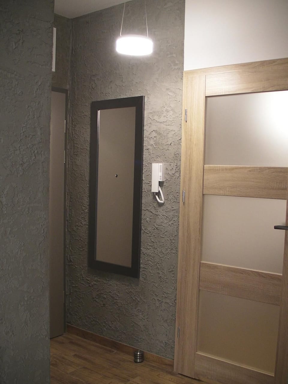 1 bedroom, soundproofing, iron/ironing board, bed sheets