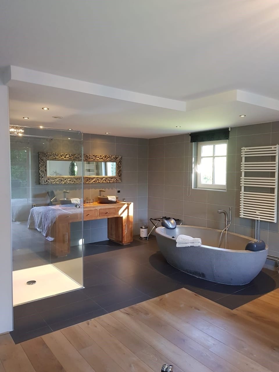Hortentia | Bathroom | Free toiletries, hair dryer, towels