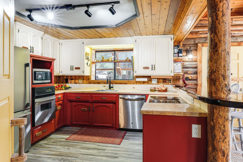 Kitchen | Cooking Basics | Main Level