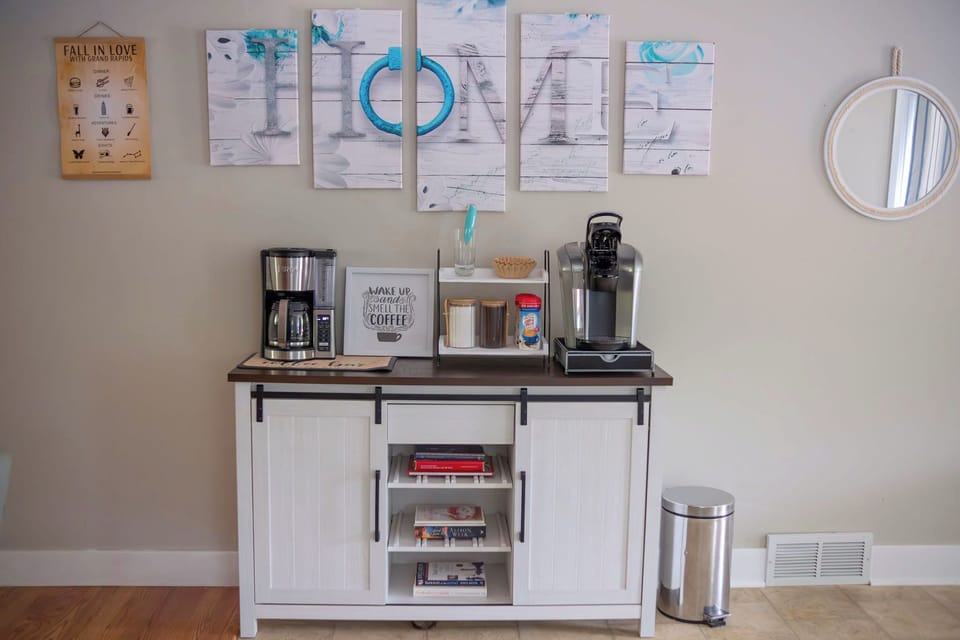 Do you enjoy coffee & tea as much as we do? You'll love the selection!