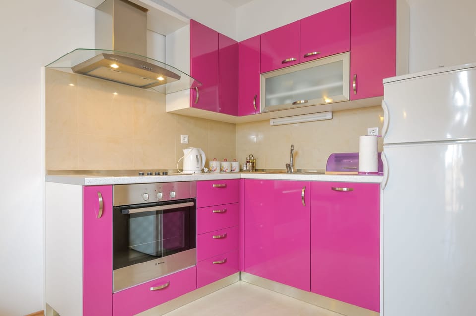 Apartment, 1 Bedroom, Pool View | Private kitchen | Fridge, espresso maker, electric kettle