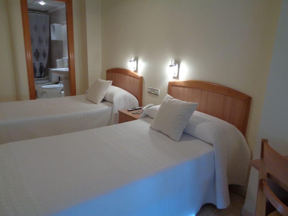 Double Room Single Use | In-room safe, free WiFi, bed sheets