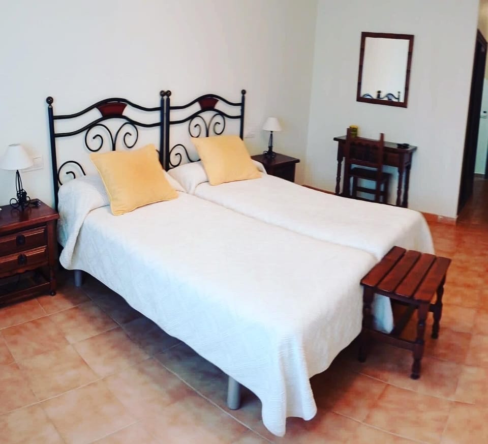 Egyptian cotton sheets, individually furnished, desk, soundproofing
