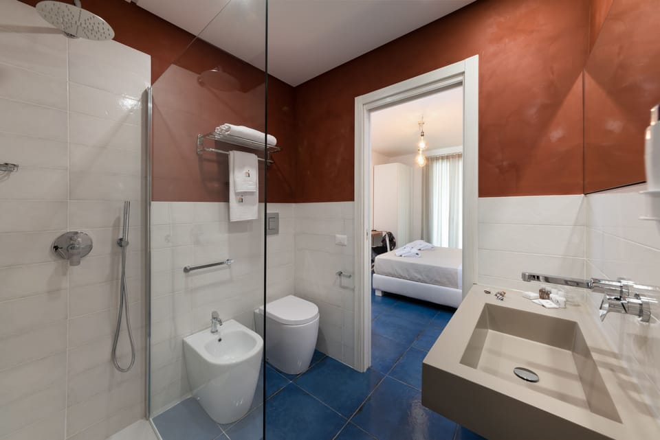 Superior Double or Twin Room, Balcony | Bathroom | Shower, free toiletries, hair dryer, towels