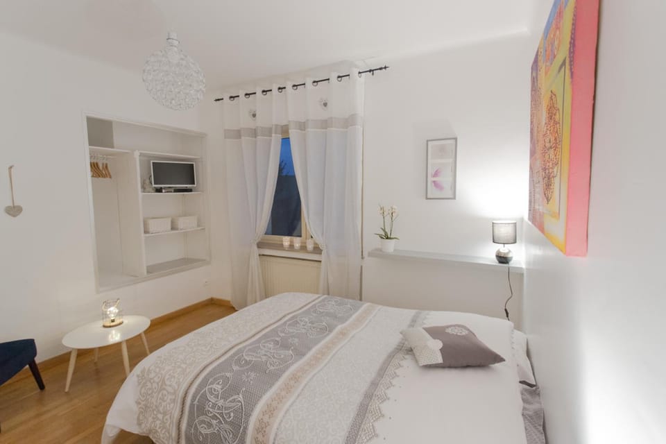 1 bedroom, premium bedding, individually decorated