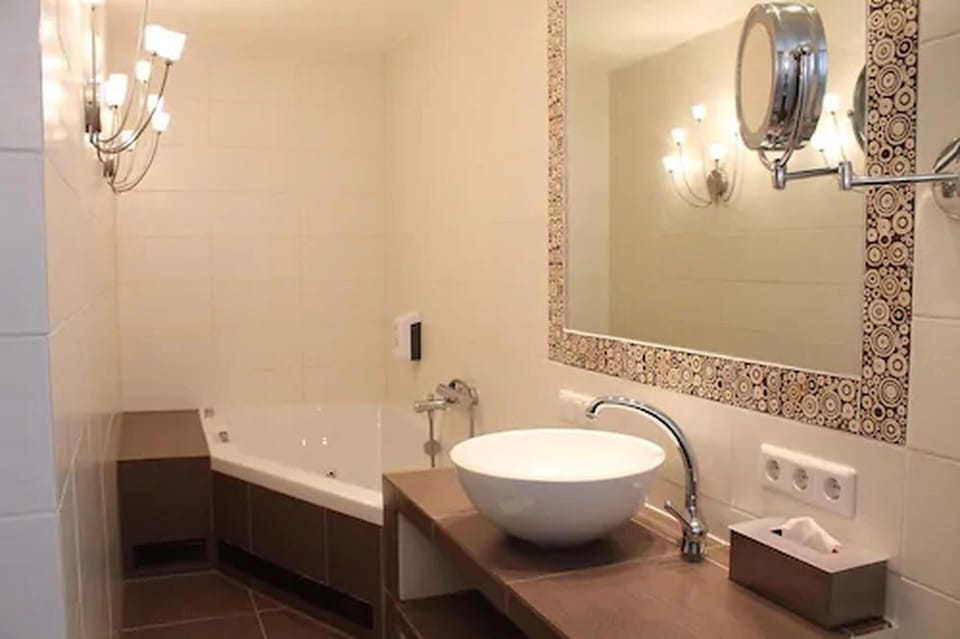 Free toiletries, hair dryer, towels, soap