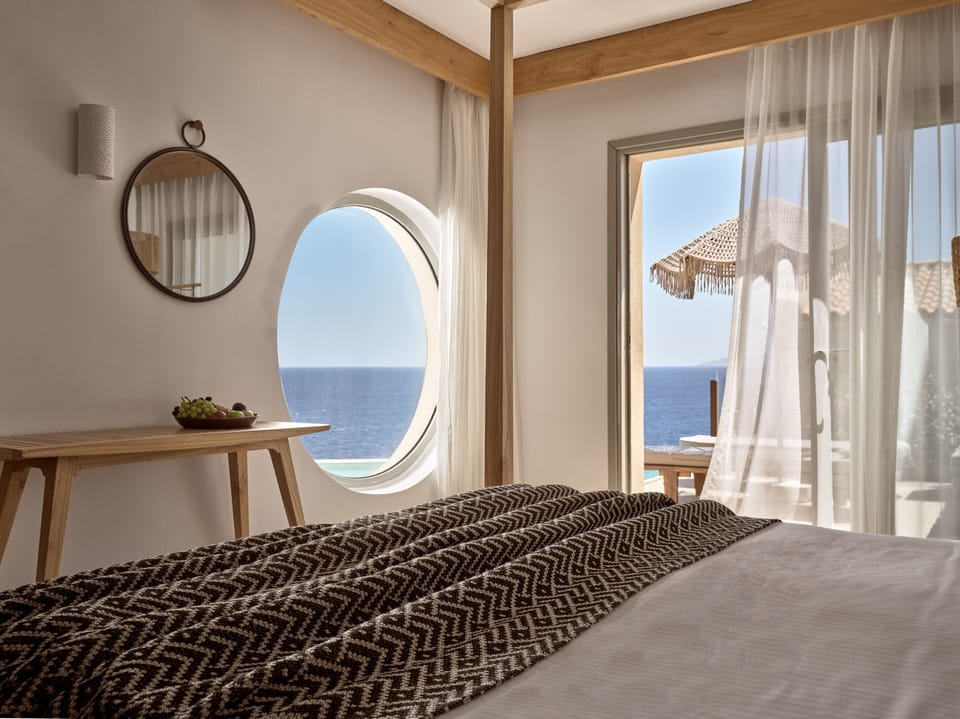 Summer Suite Private Pool | 1 bedroom, in-room safe, desk, blackout drapes