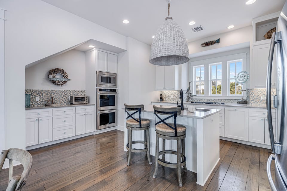 Kitchen, 2nd Floor