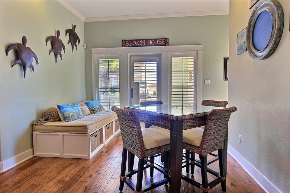 Front Entryway - Front Entryway