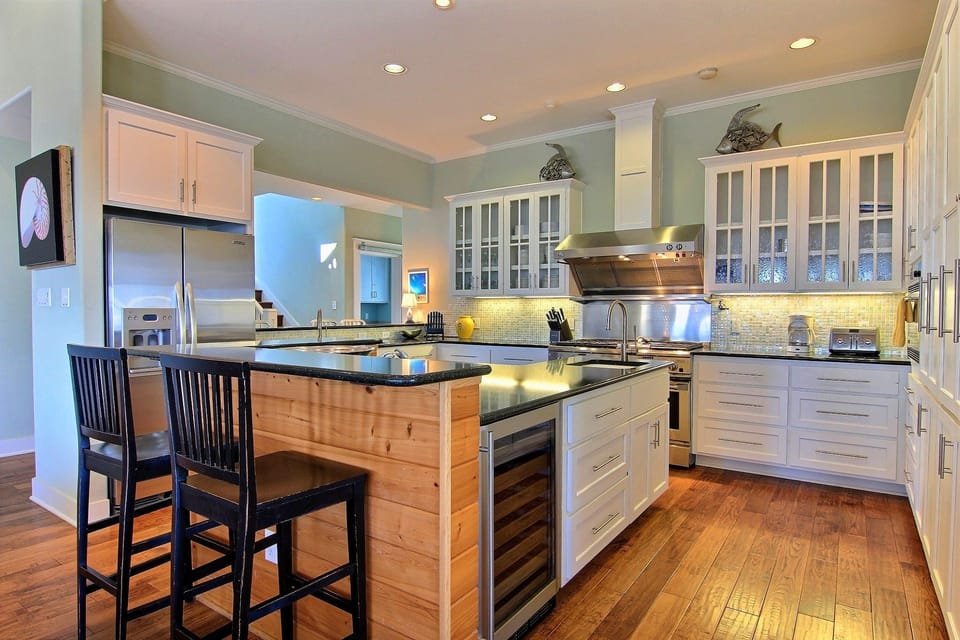 Kitchen, 2nd Floor