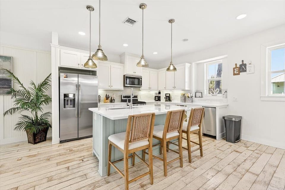2nd Floor, Kitchen