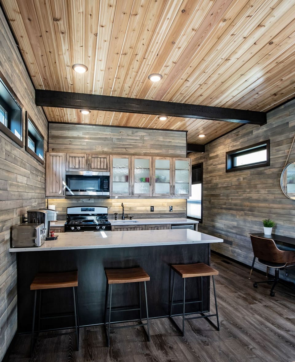 Premium Cabin, 1 Bedroom, Kitchen, Mountain View | Bed sheets