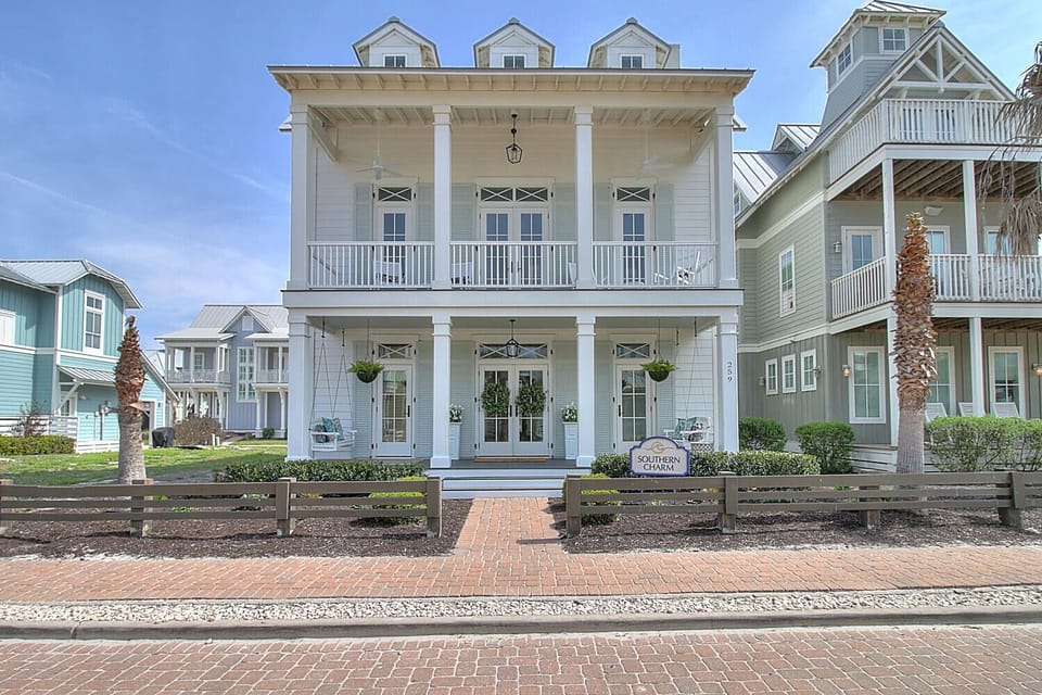 Welcome to Southern Charm!