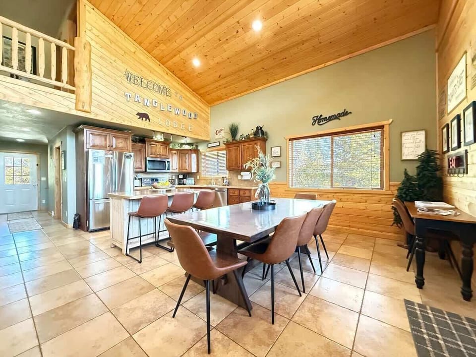 Seating at the dining table and island seating.