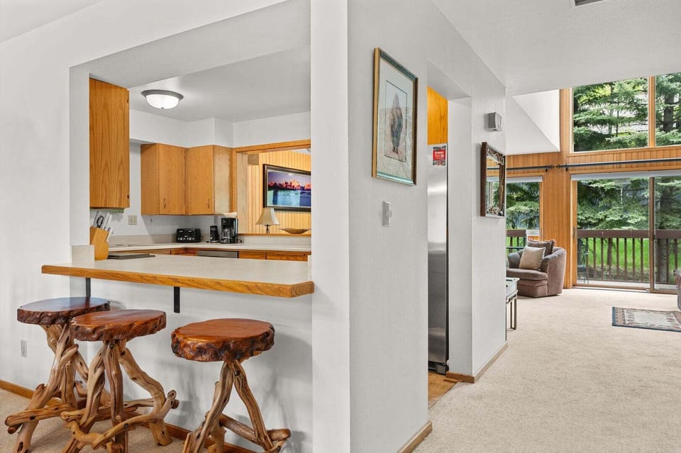 Breakfast Bar