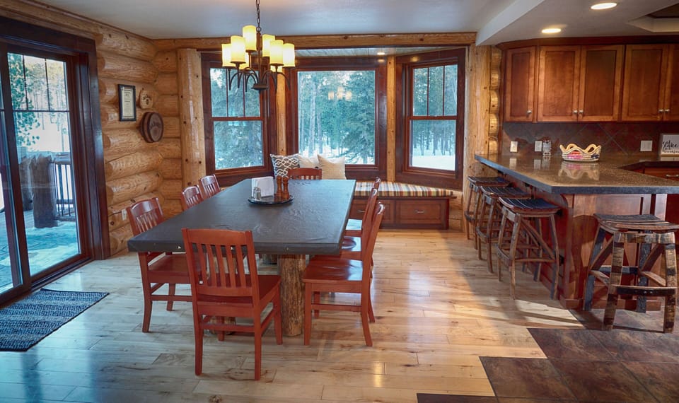 Seating for all 14 guests using the window seat for 2