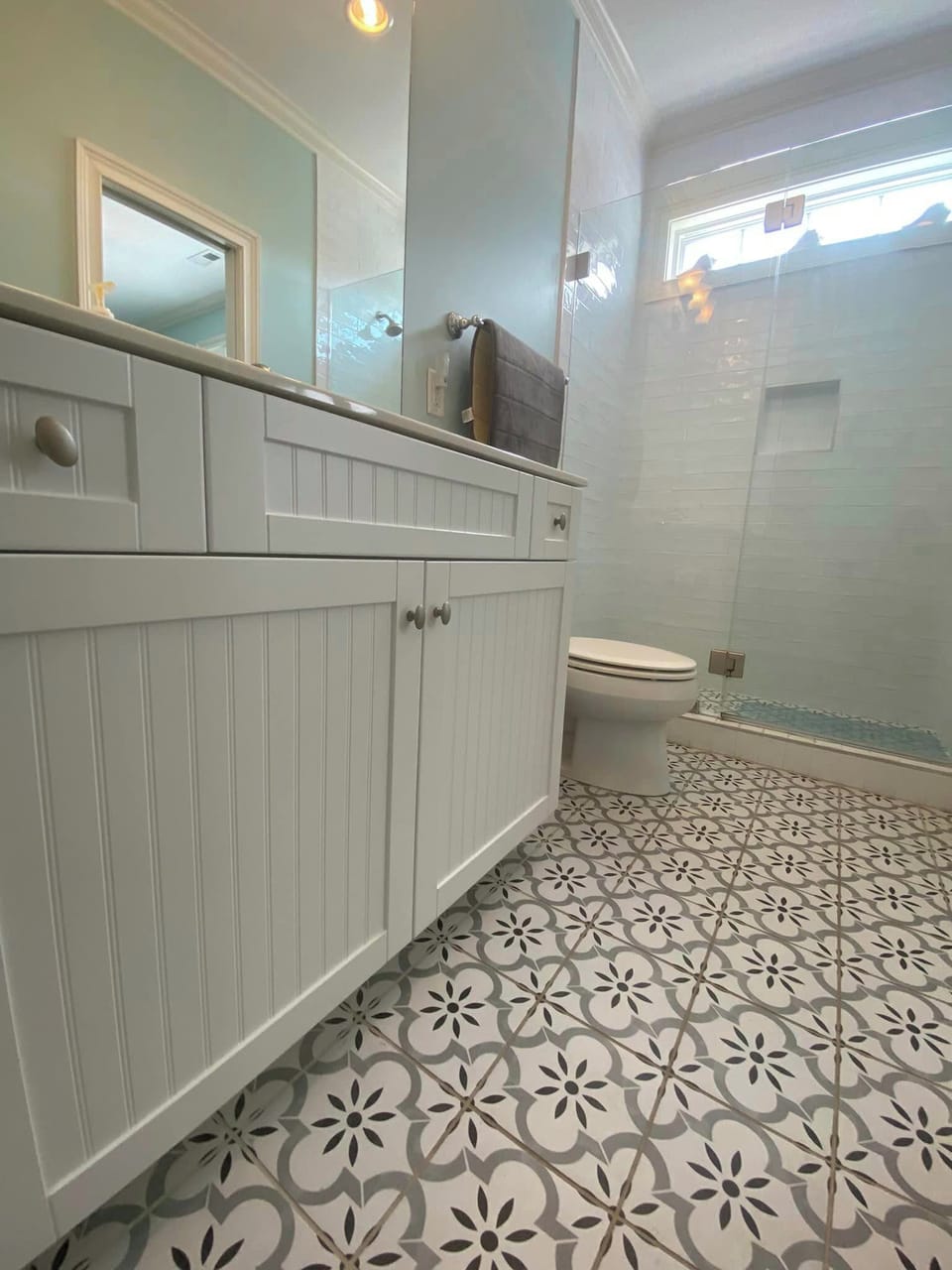 MAIN LEVEL/ 2ND FLOOR FULL BATH CONNECTED TO BEDROOM; TILED FLOORS 
