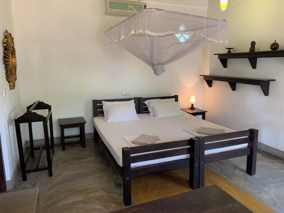 Premium bedding, individually decorated, individually furnished, desk
