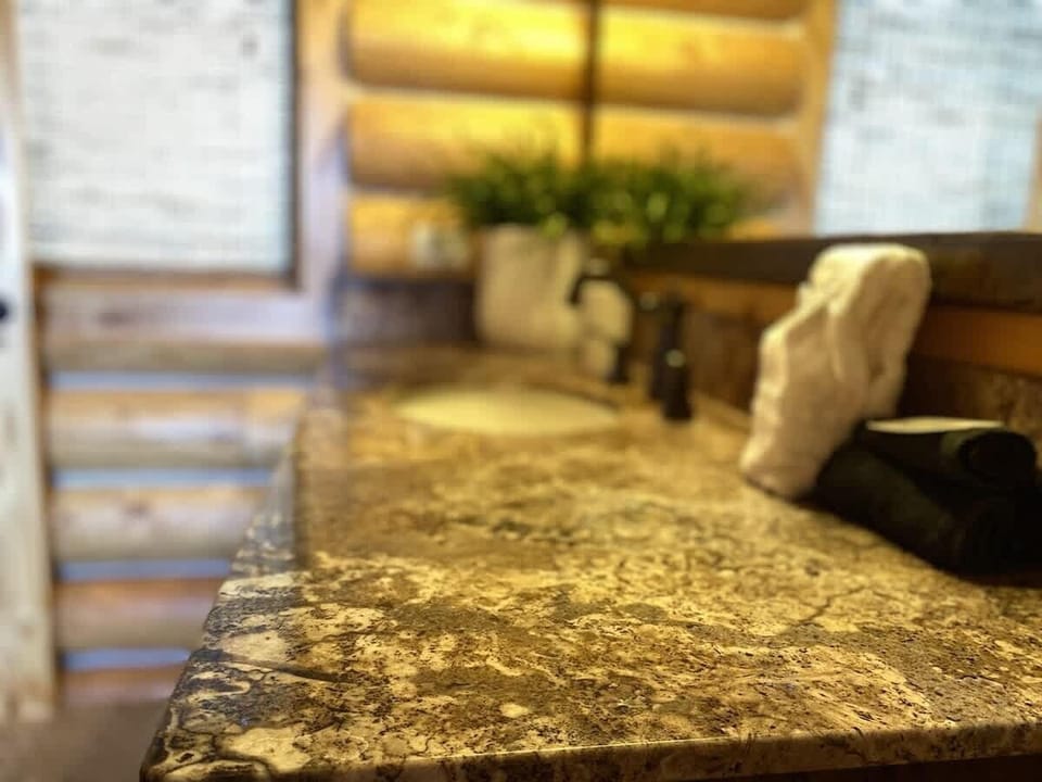 This vanity mixes rustic charm and modern like feel to give you the feeling of home.