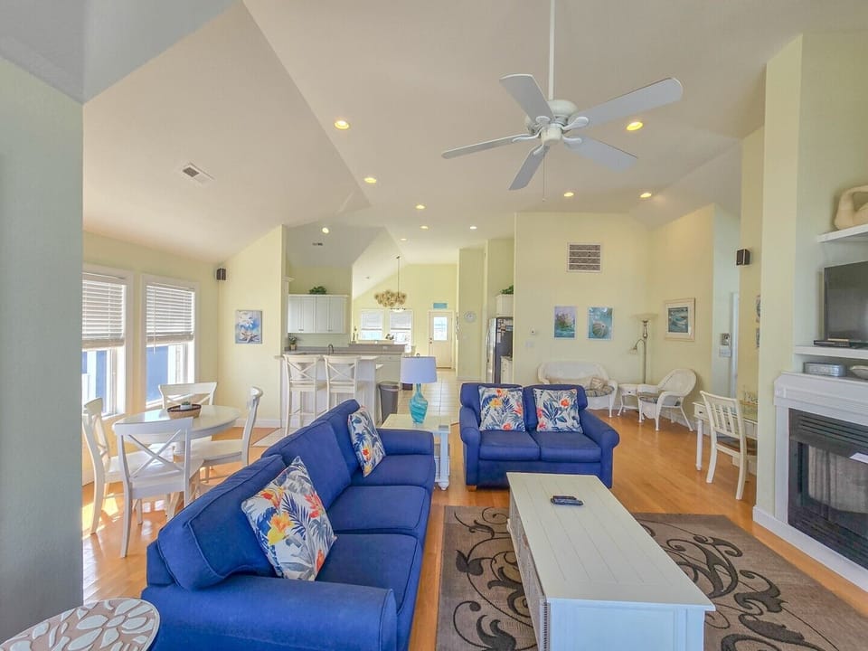 Spacious Living Room Area