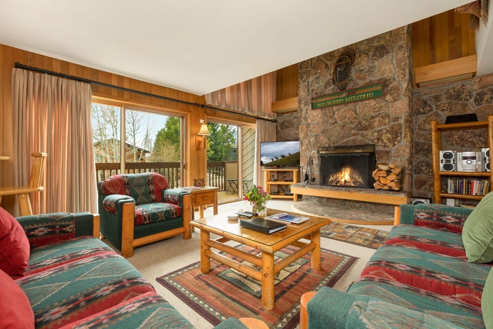 Living Room w/ Deck