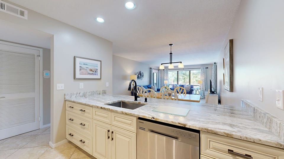 Fully Stocked Kitchen