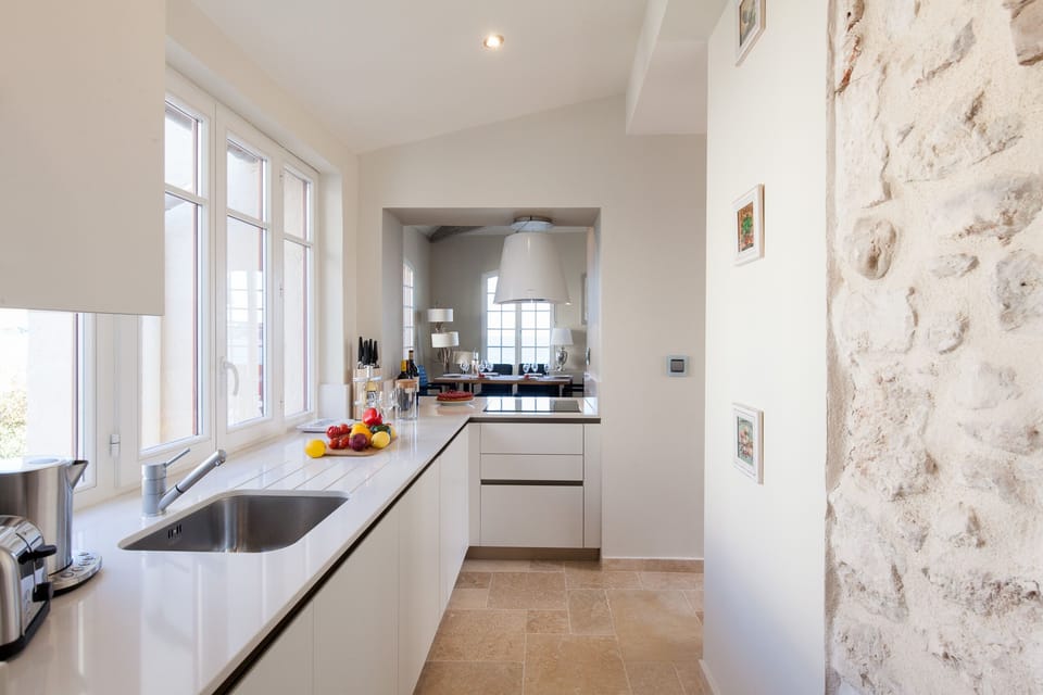 ~ The Kitchen with sea view - Maison MARINA ~ ABSOLUTY ANTIBES