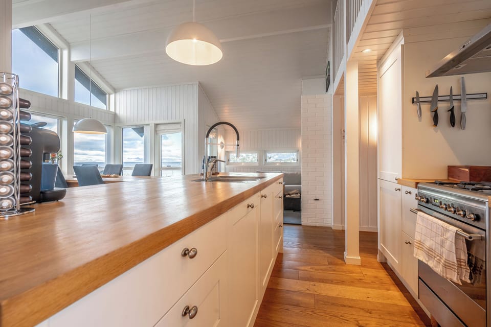 Deluxe House, 3 Bedrooms | Private kitchen