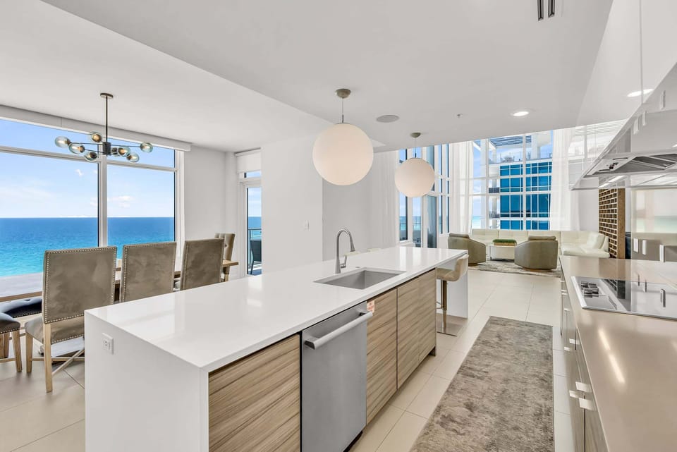 Sky's the Limit - Destin - Kitchen