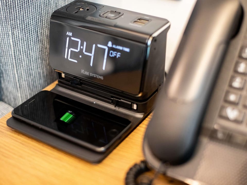 Hypo-allergenic bedding, minibar, in-room safe, desk