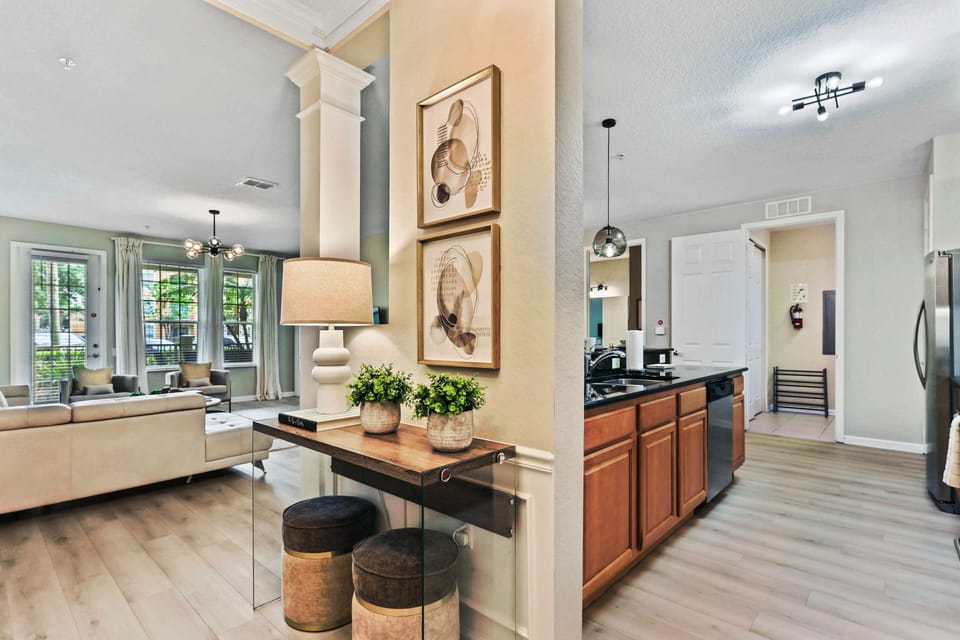 Entry hall way
