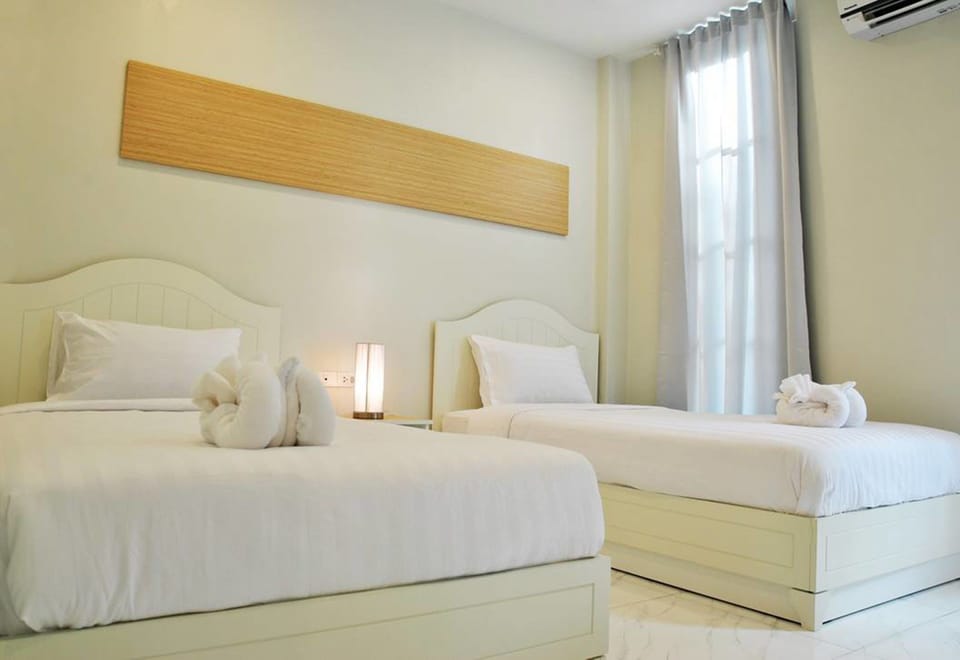 Superior Twin Room | Blackout drapes, free WiFi, wheelchair access