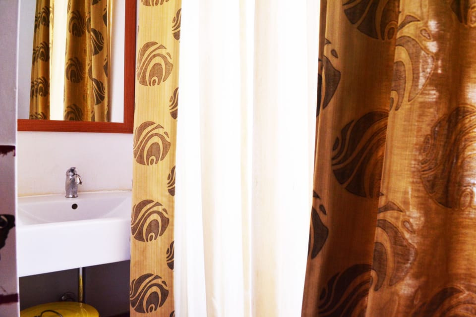 Shower, free toiletries, hair dryer (on request), towels
